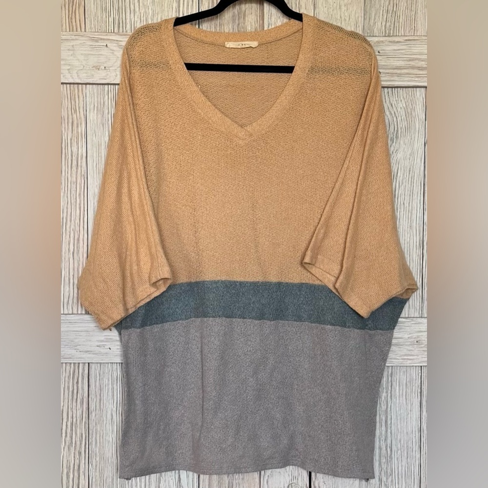 Raw Edge V-Neck Sweater Tan/Gray no sz tag PTP 27”. Will fit 2x 18/20